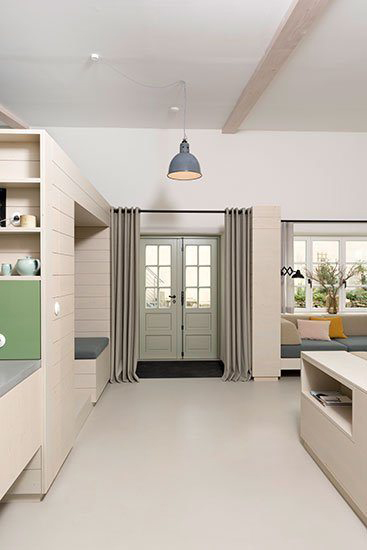 Ferienappartement Alte- Schreinerei, Werkstatt, Eingang mit Windfang aus Wollfilz