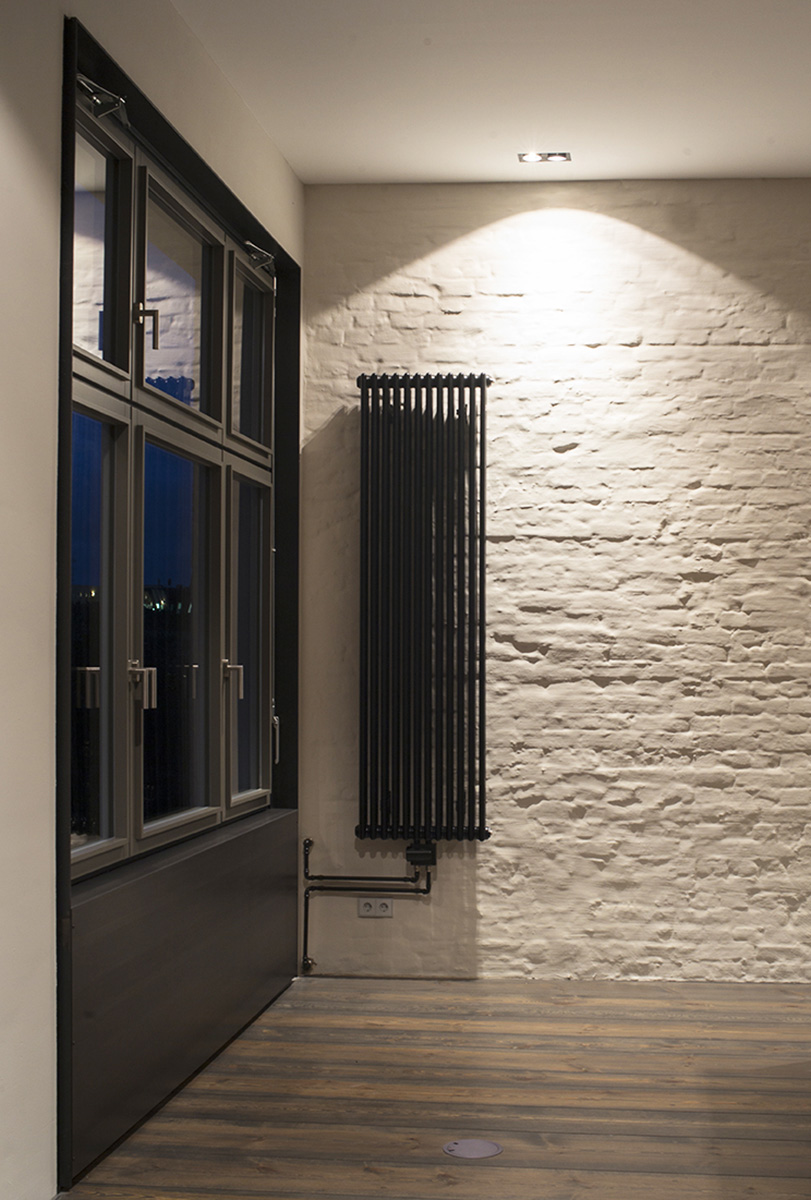 Wohnungsausbau Berlin, Schöneberg als Loft, Fensterleibungen aus Stahlblech, Schlosserei Thein und Rios, handwerkliche Fensterprofile, Tischlerei Fenzl